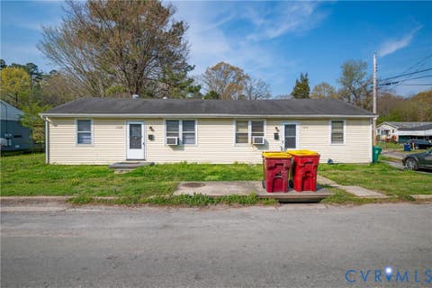 Photo of 1526-1528 Lincoln Street, Petersburg, VA 23803 (MLS # 2617205)