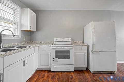 Tiny photo for 1526-1528 Lincoln Street, Petersburg, VA 23803 (MLS # 2617205)