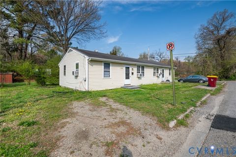 Tiny photo for 1526-1528 Lincoln Street, Petersburg, VA 23803 (MLS # 2617205)