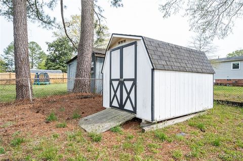 A home in Colonial Heights