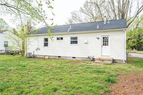 A home in Colonial Heights