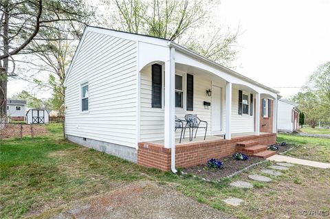 A home in Colonial Heights