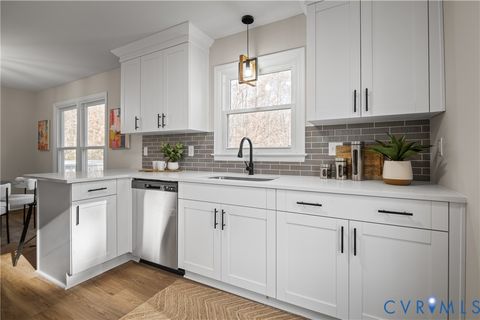 Tiny photo for 15101 Loving Union Road, Disputanta, VA 23842 (MLS # 2529032)