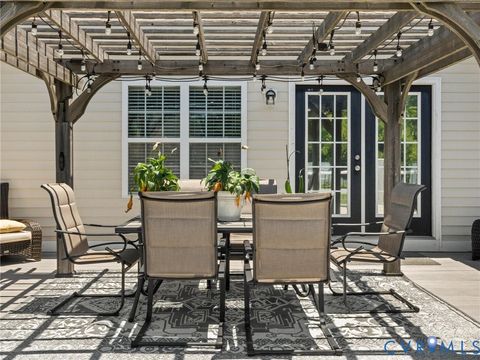 Tiny photo for 20001 Talon Point Drive, South Chesterfield, VA 23803 (MLS # 2617795)