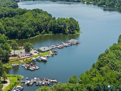Tiny photo for 20001 Talon Point Drive, South Chesterfield, VA 23803 (MLS # 2617795)