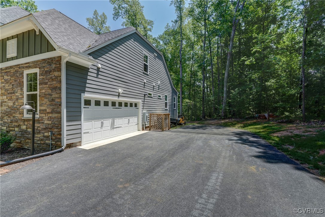 3016 Maple Grove Lane