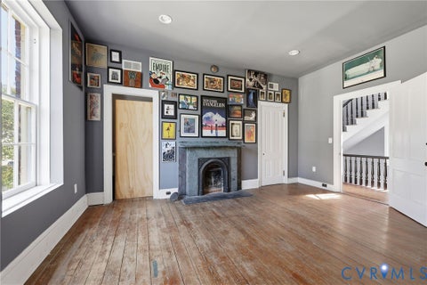 Tiny photo for 555 High Street, Petersburg, VA 23803 (MLS # 2616704)