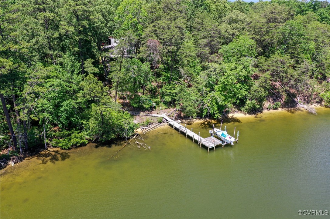409 Lombardy Grove Lane