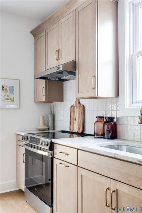 Tiny photo for 2113 Venable Street, Richmond, VA 23223 (MLS # 2622477)