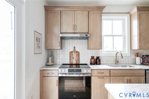 Tiny photo for 2113 Venable Street, Richmond, VA 23223 (MLS # 2622477)