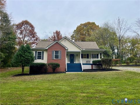 Photo of 12128 Old Chula Road, Amelia Courthouse, VA 23002 (MLS # 2526524)