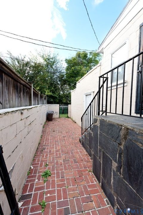 Tiny photo for 12 N Plum Street, Richmond, VA 23220 (MLS # 2527066)