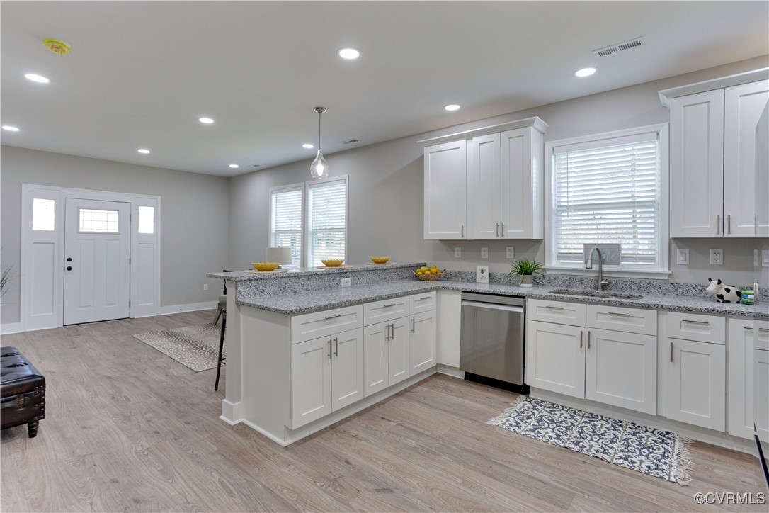 Richmond, Virginia 23224, United States, 3 Bedrooms Bedrooms, ,2 BathroomsBathrooms,Residential,Pending,14485