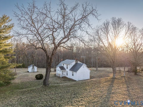 Photo of 25805 N James Madison Highway, New Canton, VA 23123 (MLS # 2623505)