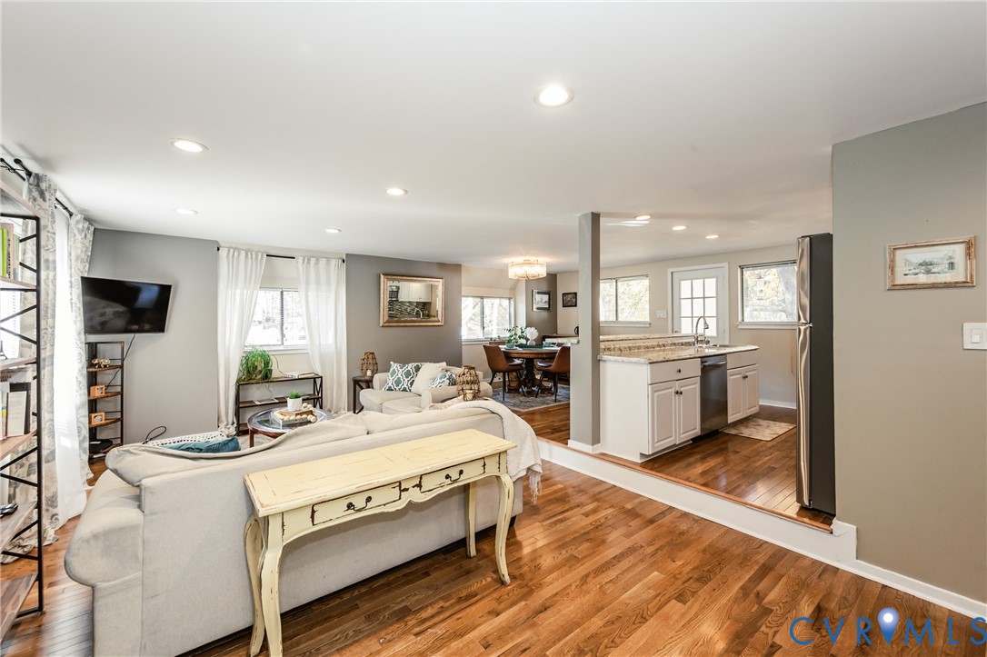 8330 Scottingham Drive