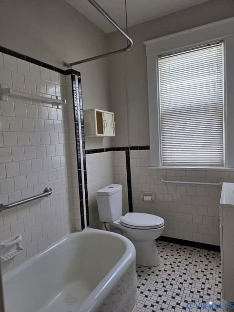 Tiny photo for 2702 Seminary Avenue, Richmond, VA 23220 (MLS # 2527511)