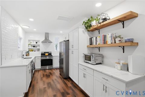 Tiny photo for 2814 W Grace Street, Richmond, VA 23221 (MLS # 2609278)