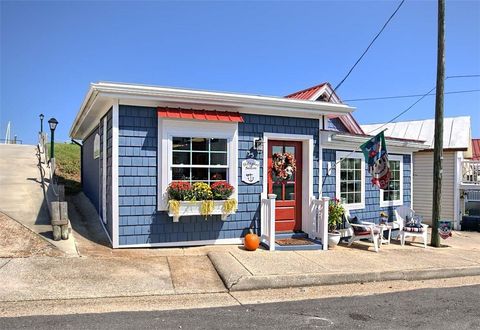 Tiny photo for 35 Watling Street, Urbanna, VA 23175 (MLS # 2527842)