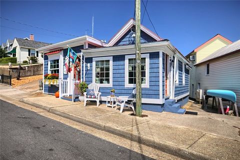 Tiny photo for 35 Watling Street, Urbanna, VA 23175 (MLS # 2527842)