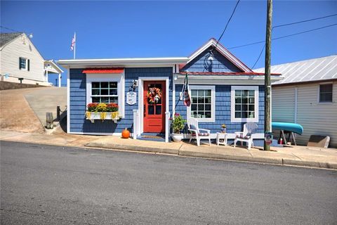 Photo of 35 Watling Street, Urbanna, VA 23175 (MLS # 2527842)