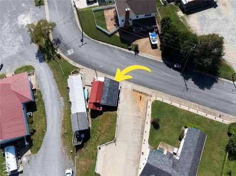 Tiny photo for 35 Watling Street, Urbanna, VA 23175 (MLS # 2527842)
