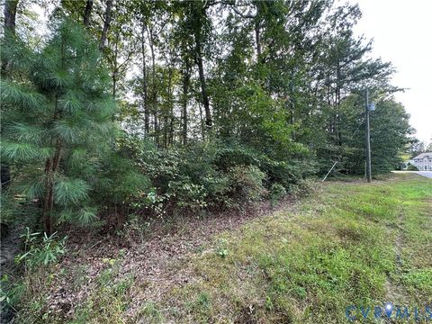 Tiny photo for 201 Yorktown Drive, Ruther Glen, VA 22546 (MLS # 2600528)