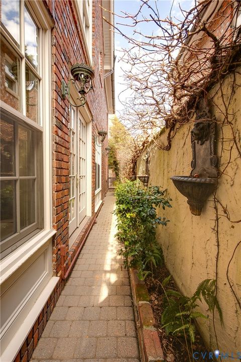 Tiny photo for 1534 Park Avenue, Richmond, VA 23220 (MLS # 2602563)