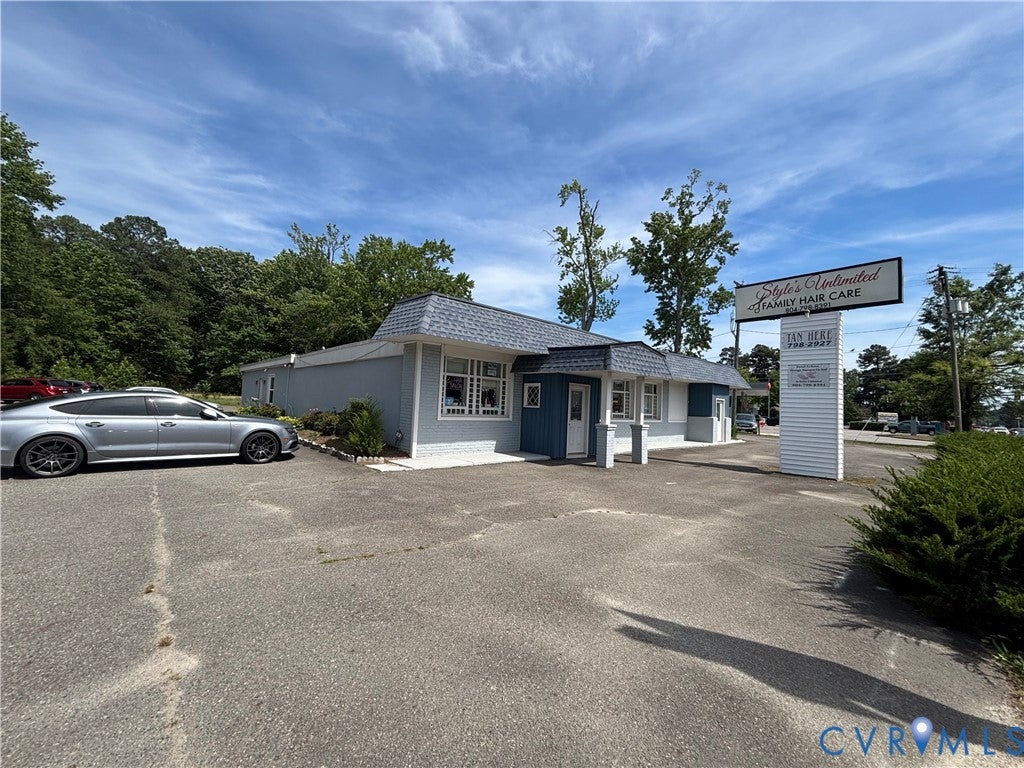 519 S Washington Highway