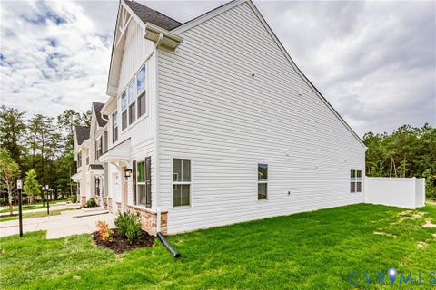 Tiny photo for 410 Bright Lemon Court, Sandston, VA 23150 (MLS # 2625382)