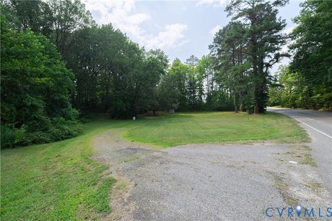 Tiny photo for 16531 Mountain Road, Montpelier, VA 23192 (MLS # 2620014)
