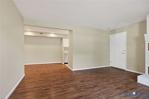 Tiny photo for 4008 Governors Square #1, Williamsburg, VA 23188 (MLS # 2611831)