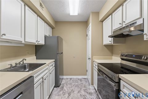 Tiny photo for 4008 Governors Square #1, Williamsburg, VA 23188 (MLS # 2611831)