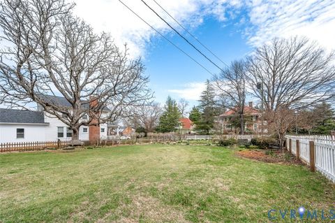 Tiny photo for 517 Longwood Avenue, Bedford, VA 24523 (MLS # 2608730)