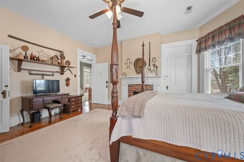 Tiny photo for 517 Longwood Avenue, Bedford, VA 24523 (MLS # 2608730)