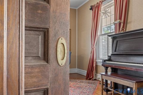 Tiny photo for 517 Longwood Avenue, Bedford, VA 24523 (MLS # 2608730)