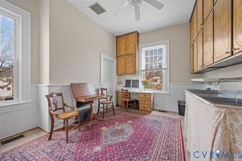 Tiny photo for 517 Longwood Avenue, Bedford, VA 24523 (MLS # 2608730)