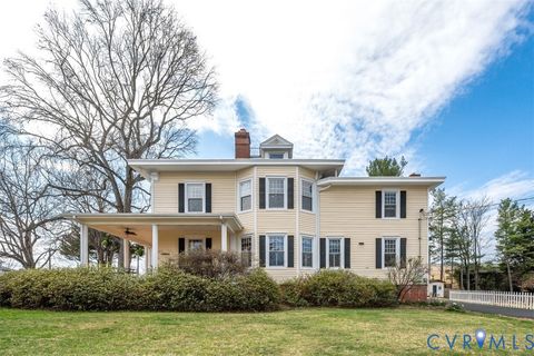 Tiny photo for 517 Longwood Avenue, Bedford, VA 24523 (MLS # 2608730)
