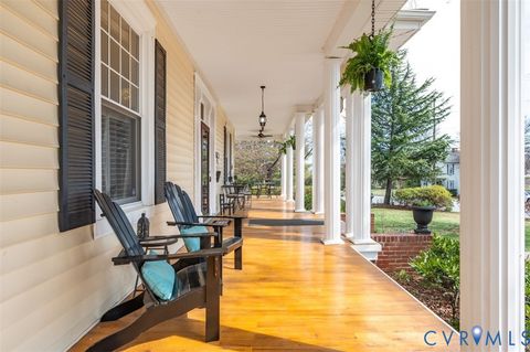 Tiny photo for 517 Longwood Avenue, Bedford, VA 24523 (MLS # 2608730)