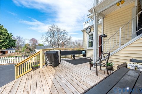 Tiny photo for 517 Longwood Avenue, Bedford, VA 24523 (MLS # 2608730)