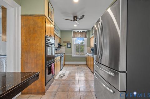 Tiny photo for 517 Longwood Avenue, Bedford, VA 24523 (MLS # 2608730)