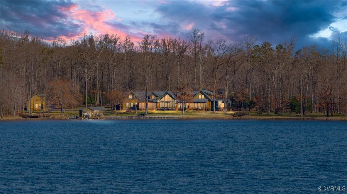 204 Loch Erie Way
