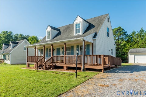 Photo of 7053 Claybird Lane, Mechanicsville, VA 23111 (MLS # 2624394)