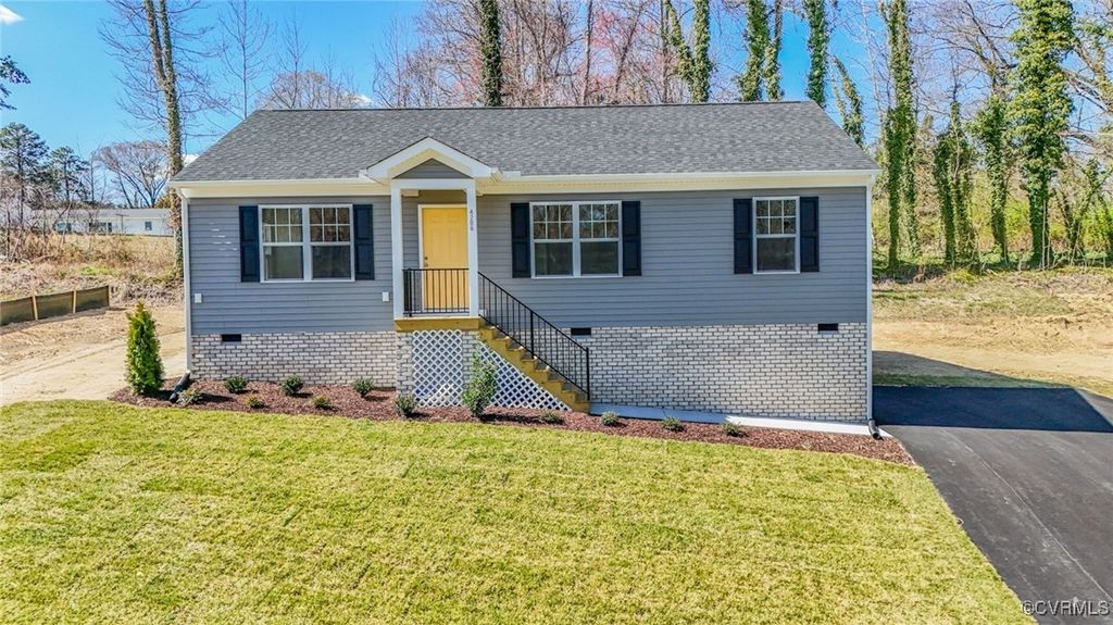 Photo for 4206 Poplar Village Drive, Chester, VA 23831 (MLS # 2503988)