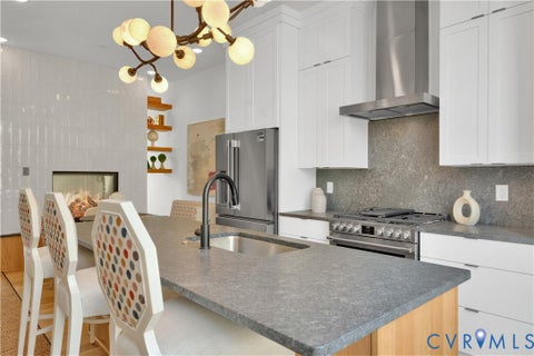 Tiny photo for 4506 1/2 Grove Avenue, Richmond, VA 23221 (MLS # 2620189)