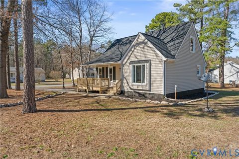 Tiny photo for 24204 Gloria Drive, North Dinwiddie, VA 23803 (MLS # 2603372)