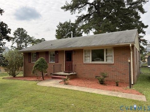 Photo of 4738 Willesden Road, North Chesterfield, VA 23234 (MLS # 2626821)