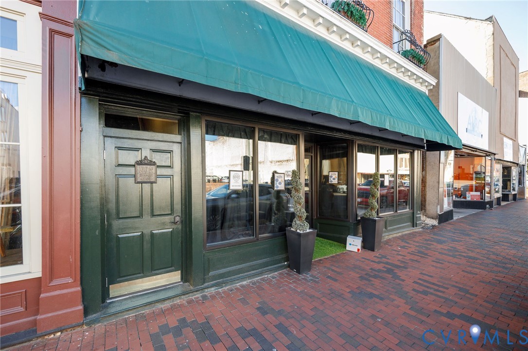 100 N Sycamore Street