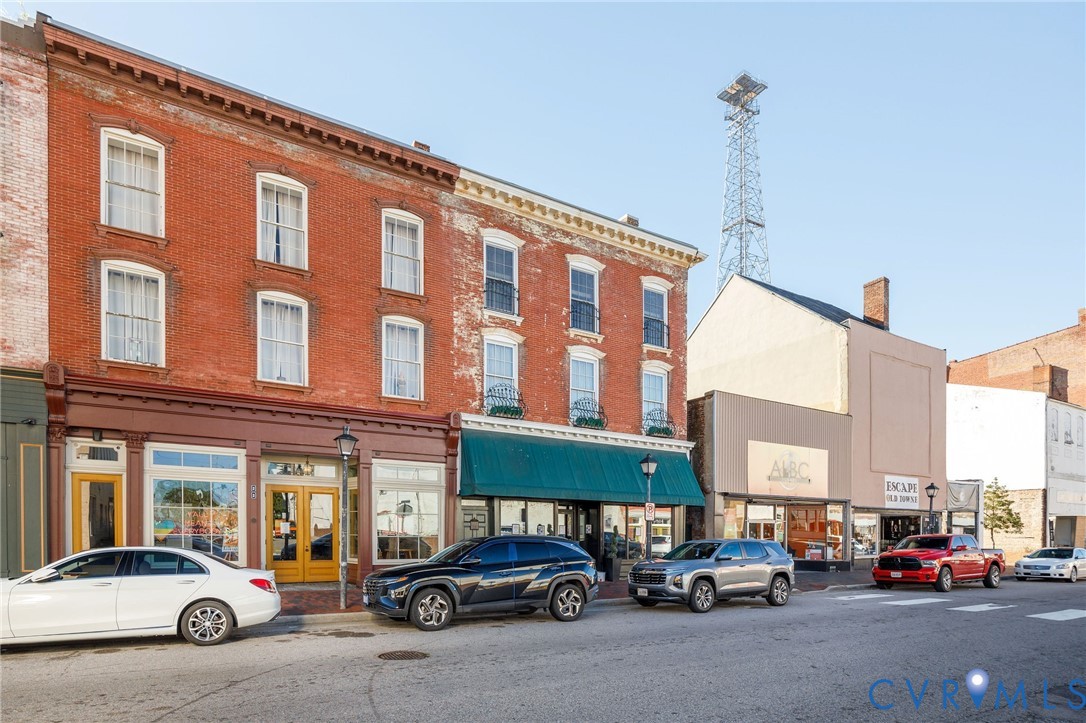 100 N Sycamore Street