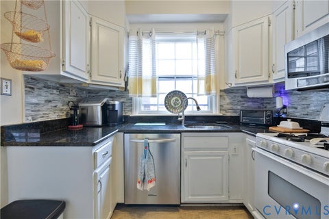 Tiny photo for 2606 Park Avenue #U6, Richmond, VA 23220 (MLS # 2626816)