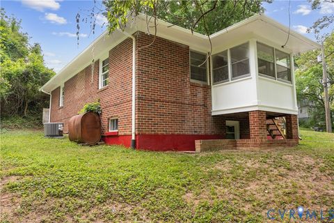 Tiny photo for 108 Vaughan Street, Farmville, VA 23901 (MLS # 2619182)
